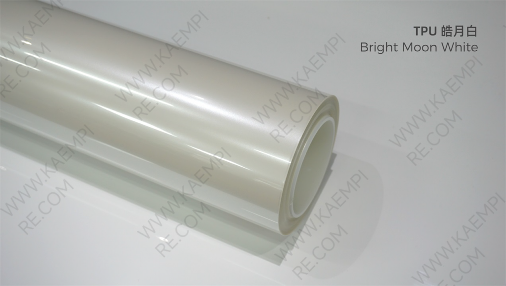 018 皓月白 — Лунно-белый