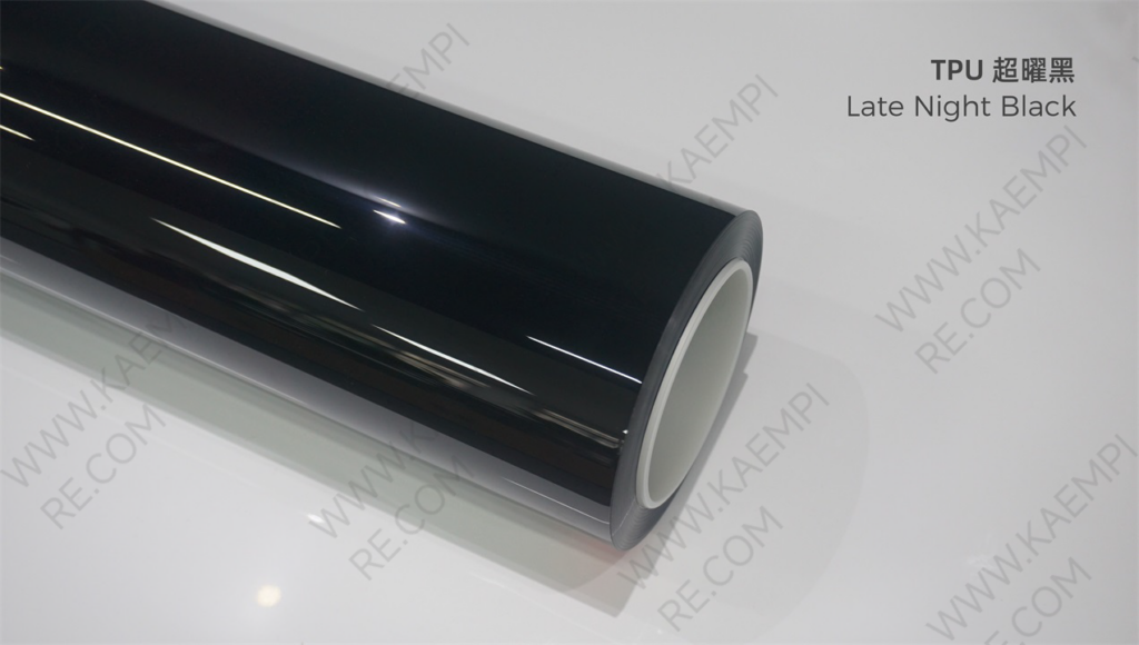 144 超曜黑 — Глубокий чёрный